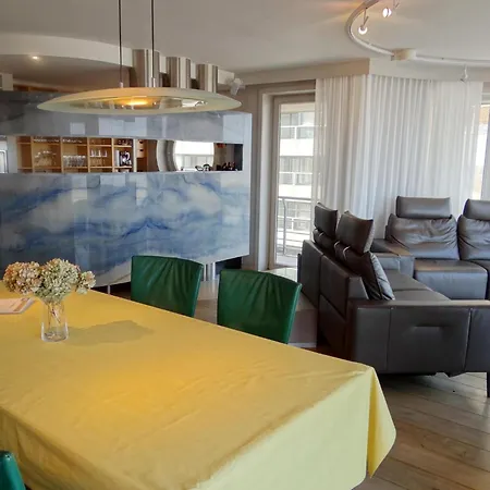 In Near The Marina * Nieuwpoort